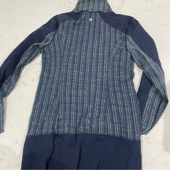 lululemon size 4 define jacket - Picture 2 of 2